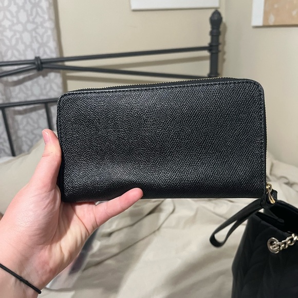 Coach Wallet - Picture 3 of 5